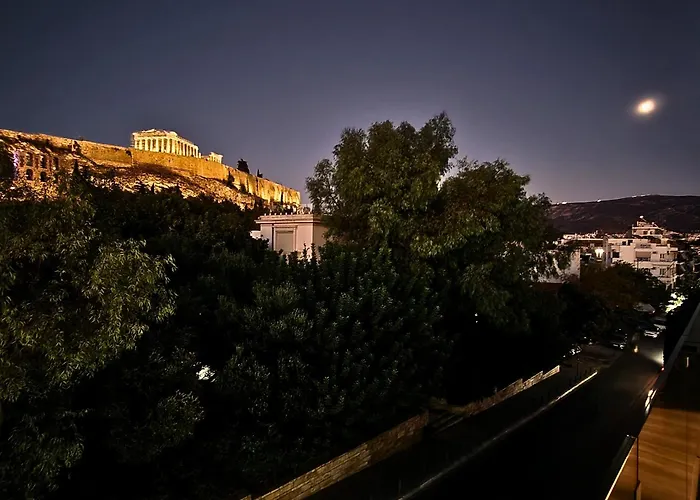 Acropolis Aura